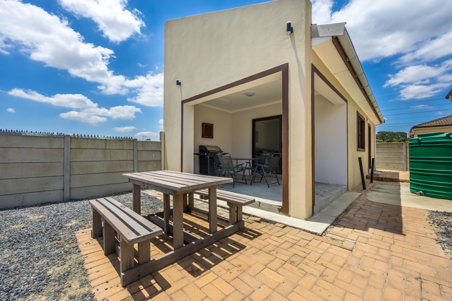 3 Bedroom Property for Sale in Jakarandas Western Cape